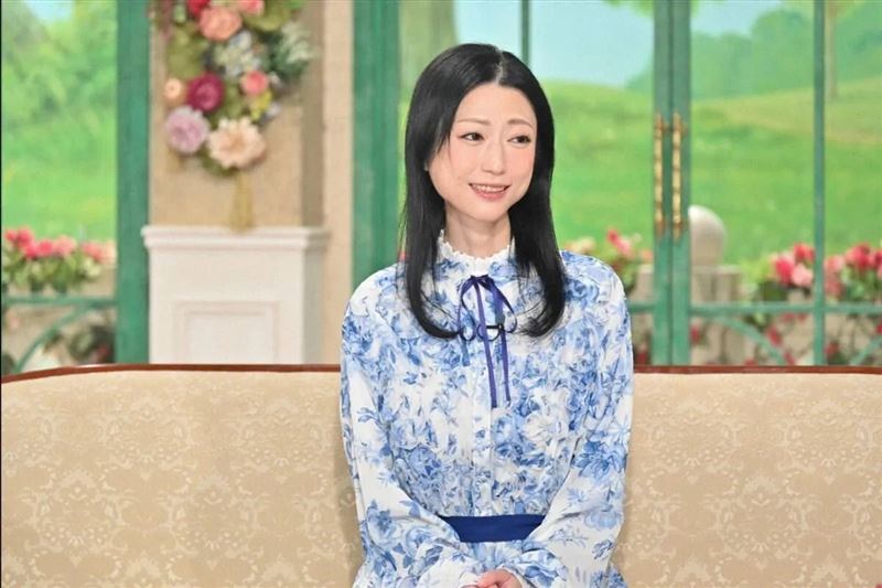 壇蜜2025年亮相清談節目《徹子的部屋》，頭大身細可看出狀況未恢復如前。