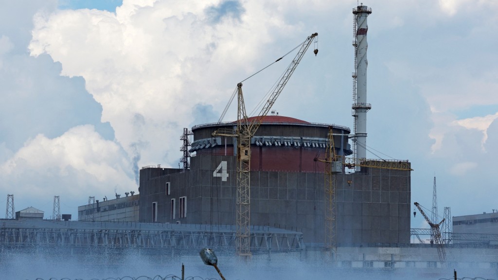 扎波羅熱核電廠部分設施被擊毀幸好沒有輻射洩漏。REUTERS  