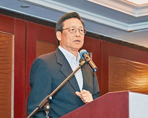 美聯黃建業稱,樓市未脫好淡爭持格局。