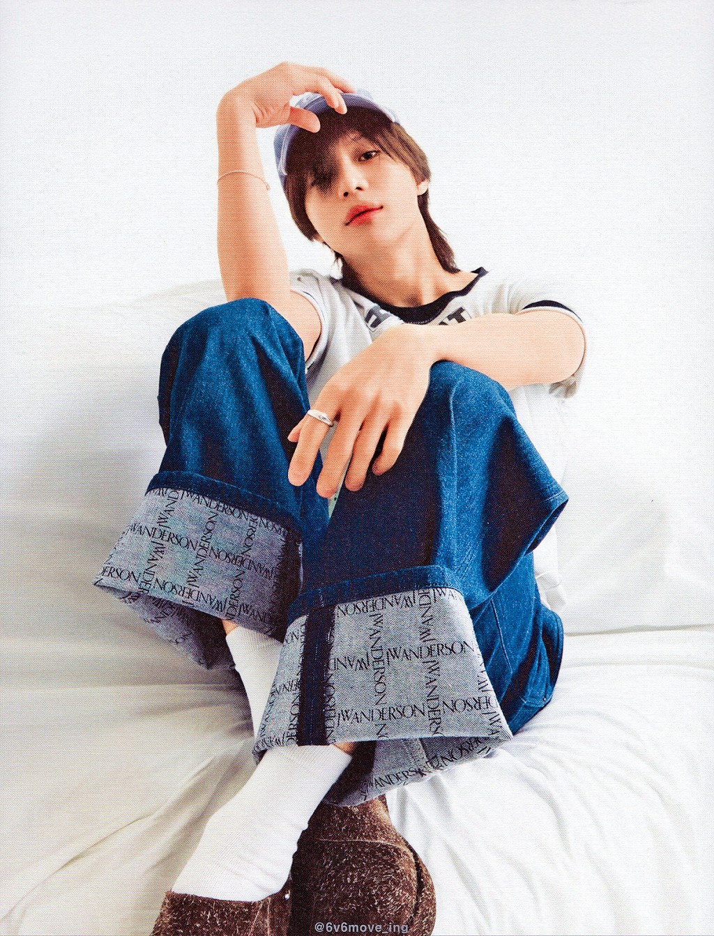 泰民被爆秘戀「最美舞者」no:ze，2人有同款用品及背景一致的照片。