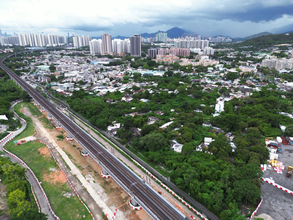 恒基及新地合作发展的洪水桥及厦村第34B区以16.6807亿完成补地价程序。