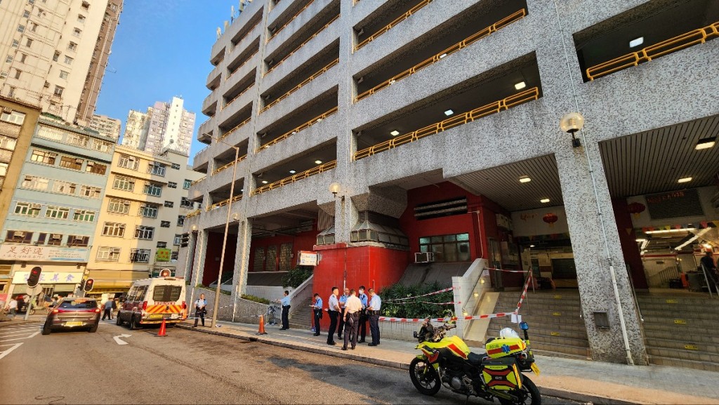 黃大仙雙鳳街街市男子墮樓 送院不治