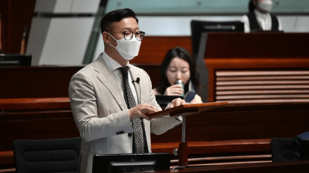 張國鈞指因另有工作而缺席重組架構撥款投票。資料圖片