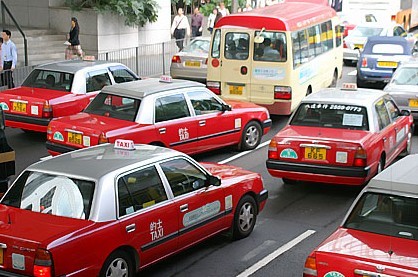 有网站收集了全球95个地区的计程车数据，其中香港的士车费排名第44位，处于中游位置。