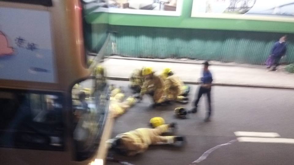 男童被巴士撞到。交通突發報料區網民龍世顯圖片