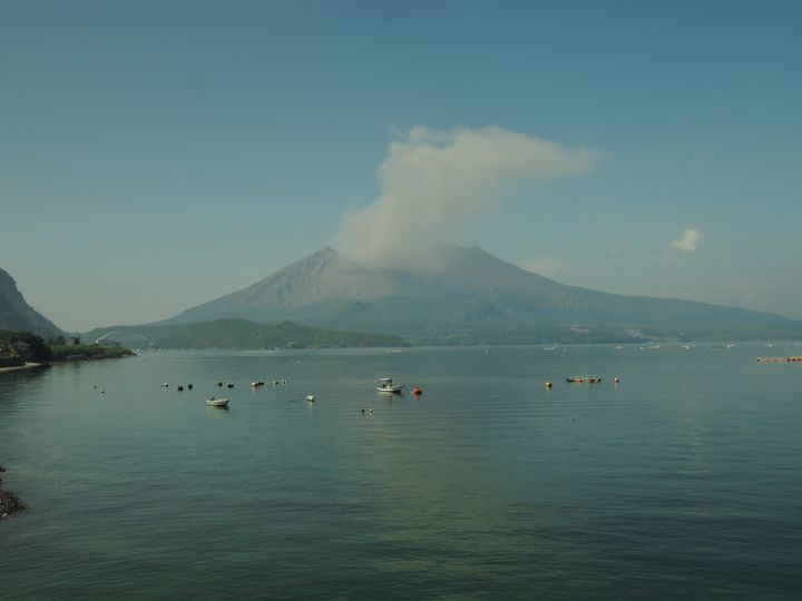 櫻島火山是鹿兒島縣的著名遊點。