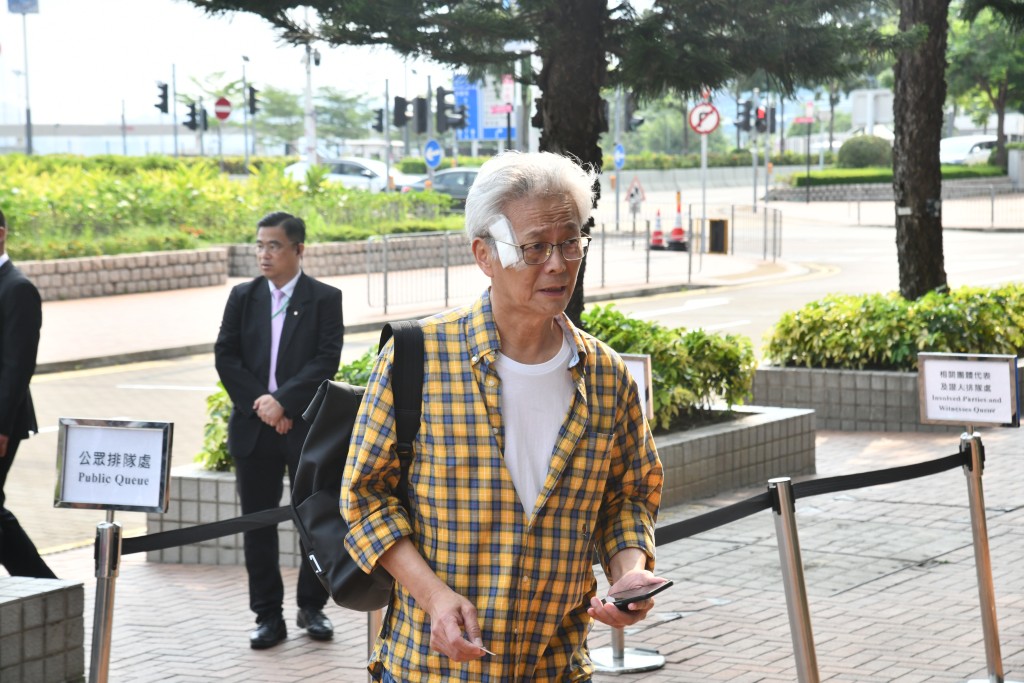 居於宏泰閣3102的馮堯到場作供。何健勇攝