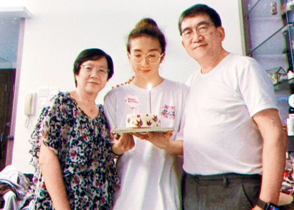 中西醫評估阿Mo（中）頸椎神經有九成半機會不能完全復原。