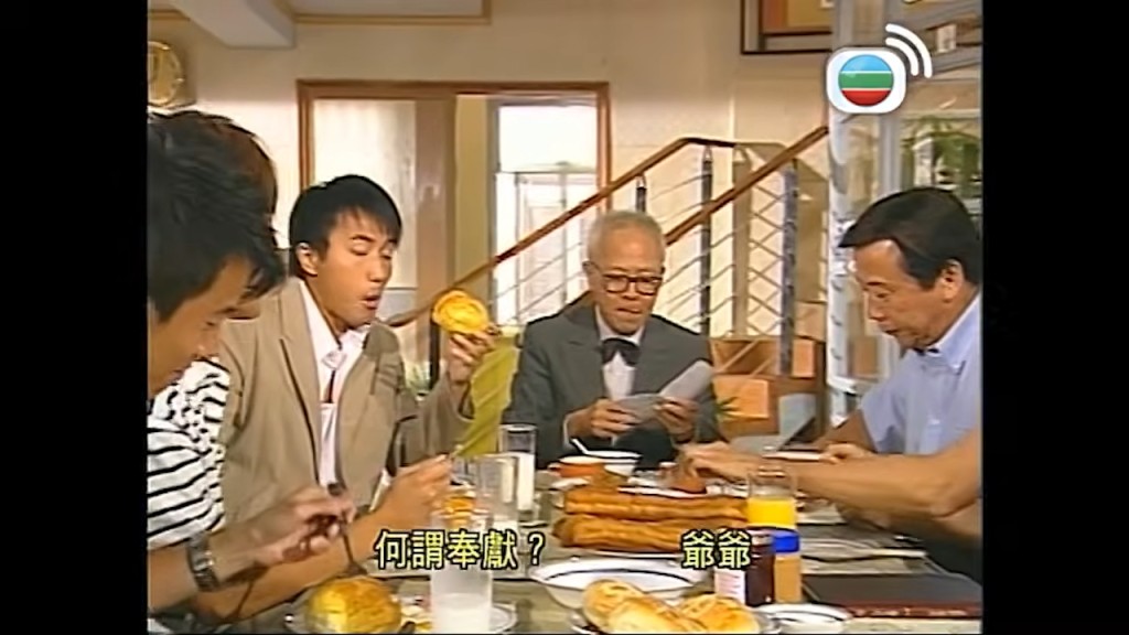 鍾景輝私底下對孫兒們極其開明。