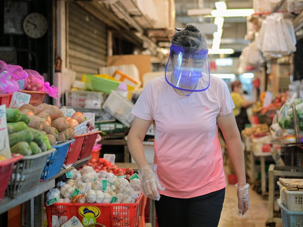 街市商販提早停業。