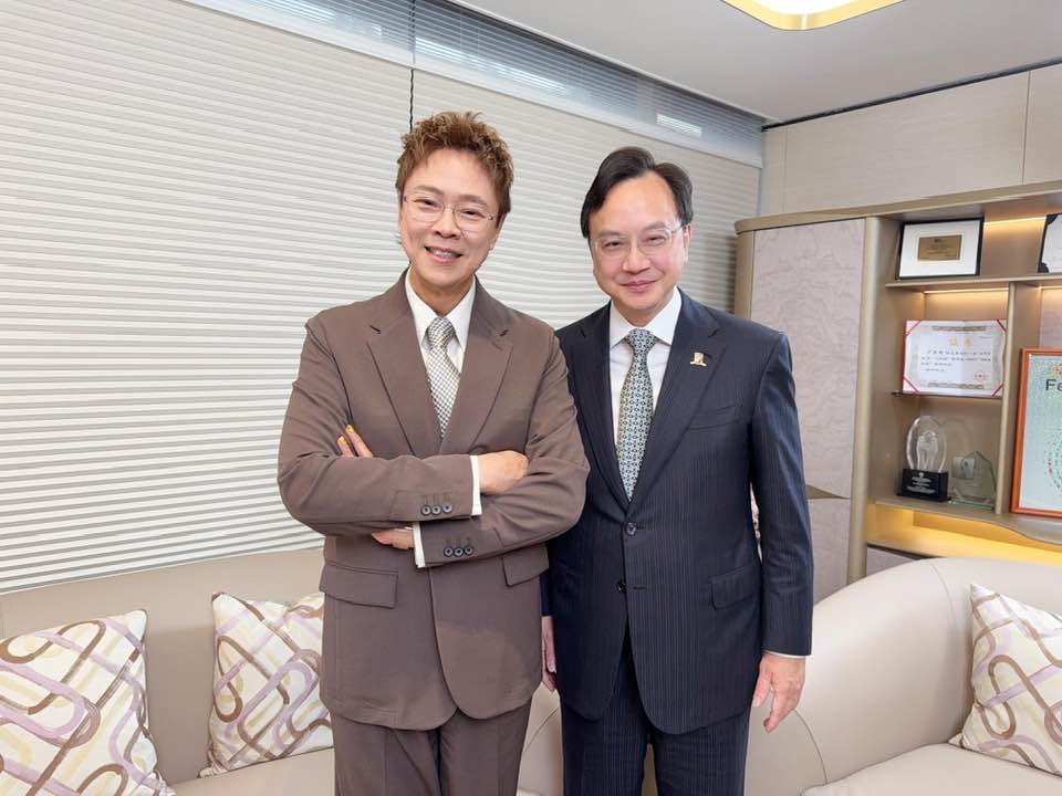 新節目嘉賓包括中大第九任校長盧煜明。