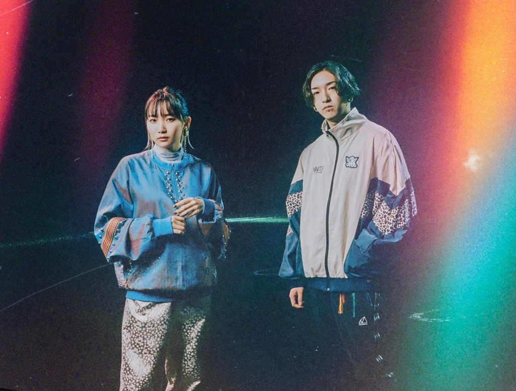 COLLAR新歌被質疑抄襲日本二人組合YOASOBI的成名作《向夜晚奔去》。