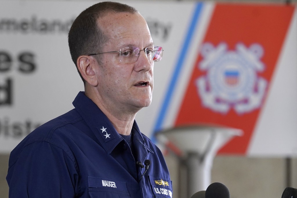 美国海岸警卫队官员在美国时间周二傍晚表示，潜艇内尚有大约 40 小时的可呼吸空气存量。AP资料图片