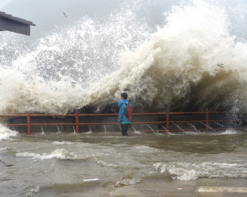 天鴿襲港帶來巨浪。資料圖片