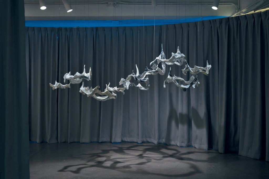 凌佩詩作品《脈》（2025年）。