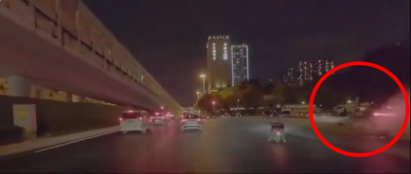 網傳肇事車輛撞倒途人的影片。 網傳肇事車輛撞倒途人的影片。
