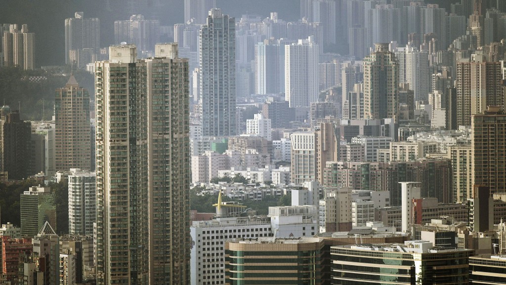 陳振英建議擴大代幣化實體資產應用範圍,支持房產、保險等投資工具。資料圖片 陳振英建議擴大代幣化實體資產應用範圍,支持房產、保險等投資工具。資料圖片