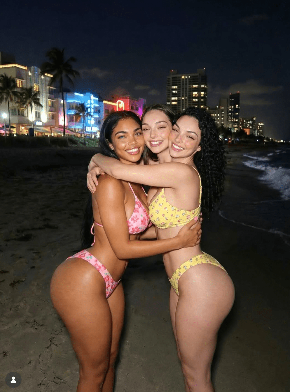 IG@itsvaleriaandcamila