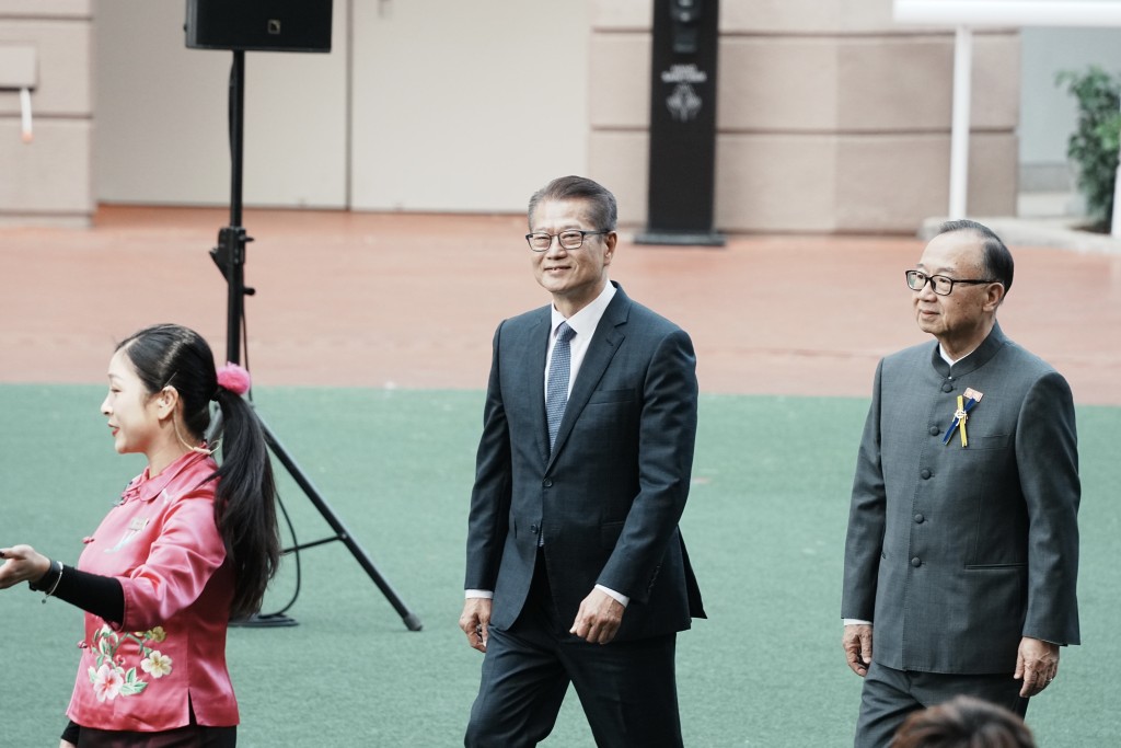 財政司司長陳茂波出席賀歲馬活動。