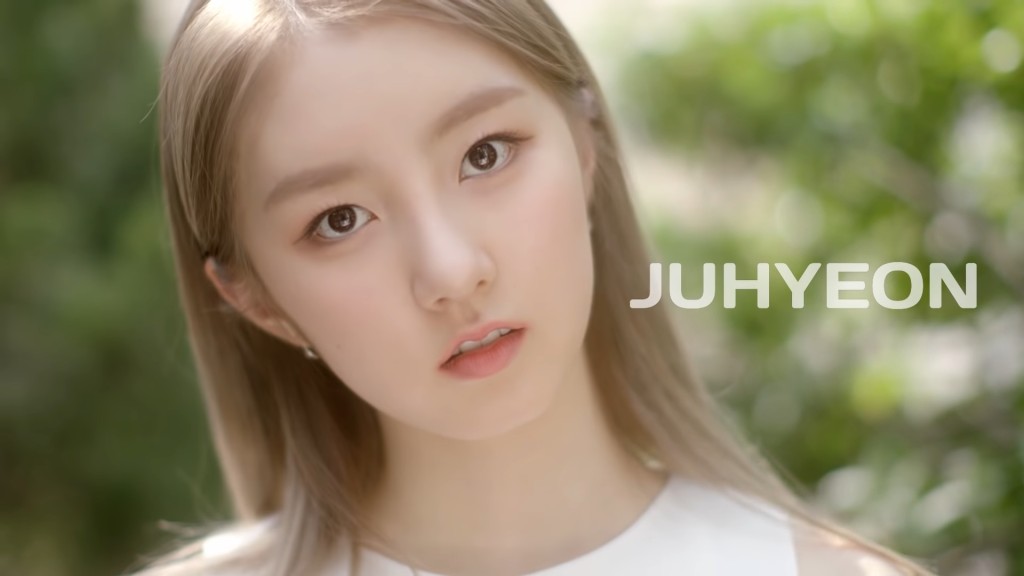 JUHYEON染淺色頭髮好有仙氣。