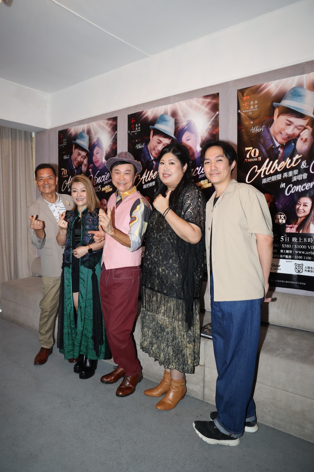 左起︰吳大強、李佳、區瑞強、Vincie、區昕進。 左起︰吳大強、李佳、區瑞強、Vincie、區昕進。