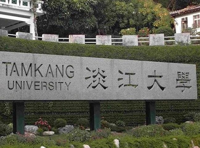 台湾淡江大学女生宿舍惊现色狼。网图