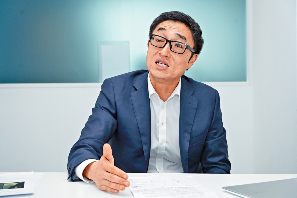 羅君本稱,現時很多行業已數碼轉型,令「數碼素養」在職場上日益重要。