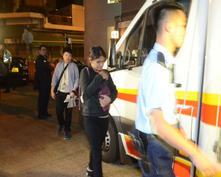 菲律賓藉男子的女友到警署協助調查。徐裕民攝