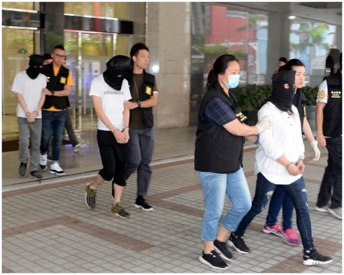 其中一名拆家正就讀中六。
