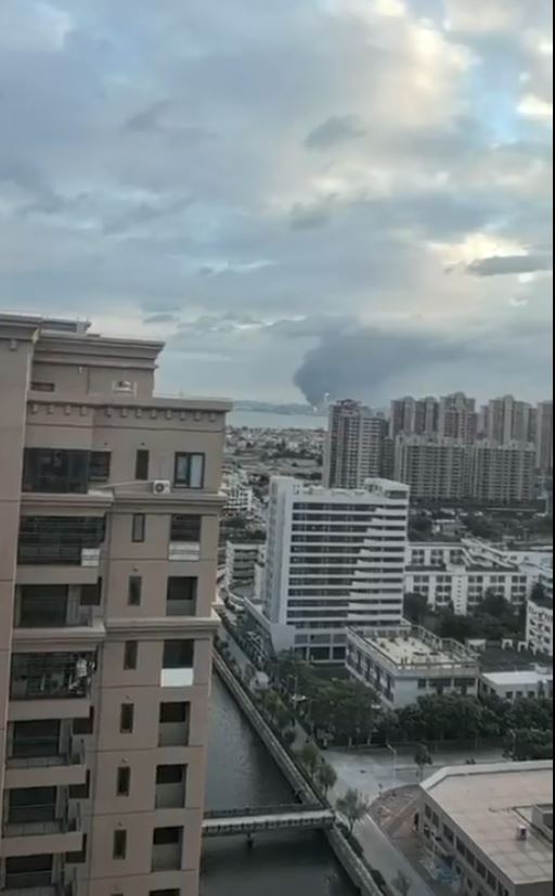 中化泉州油廠起火導致7人受傷。