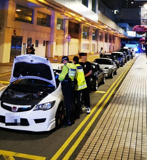 警方尖沙咀进行打击非法改装车辆行动。警方图片