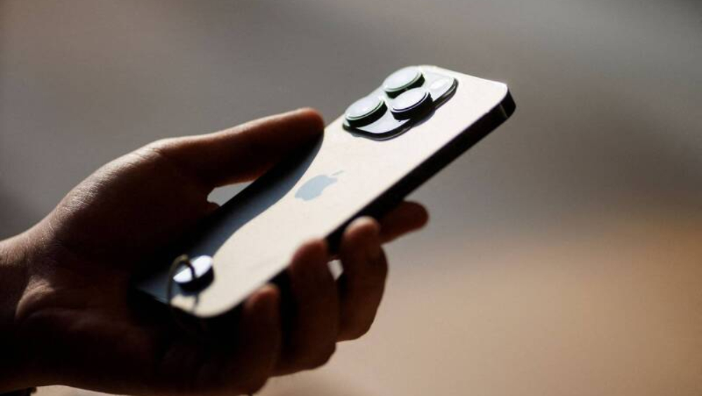 傳將重磅升級咪高峰,iPhone 16或成蘋果首款AI手機。 路透社