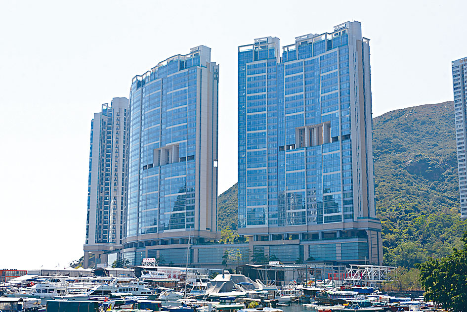 南灣5座高層戶以1748萬成交，呎價22910元。