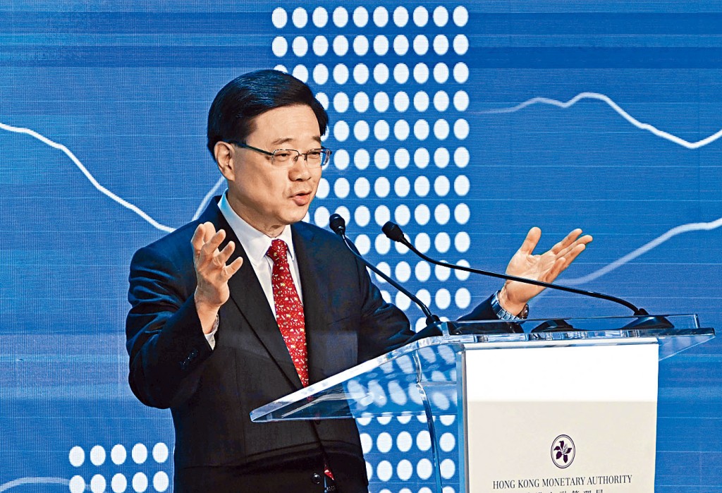 李家超表示,《香港國安法》實施後香港依然面臨不同威脅。