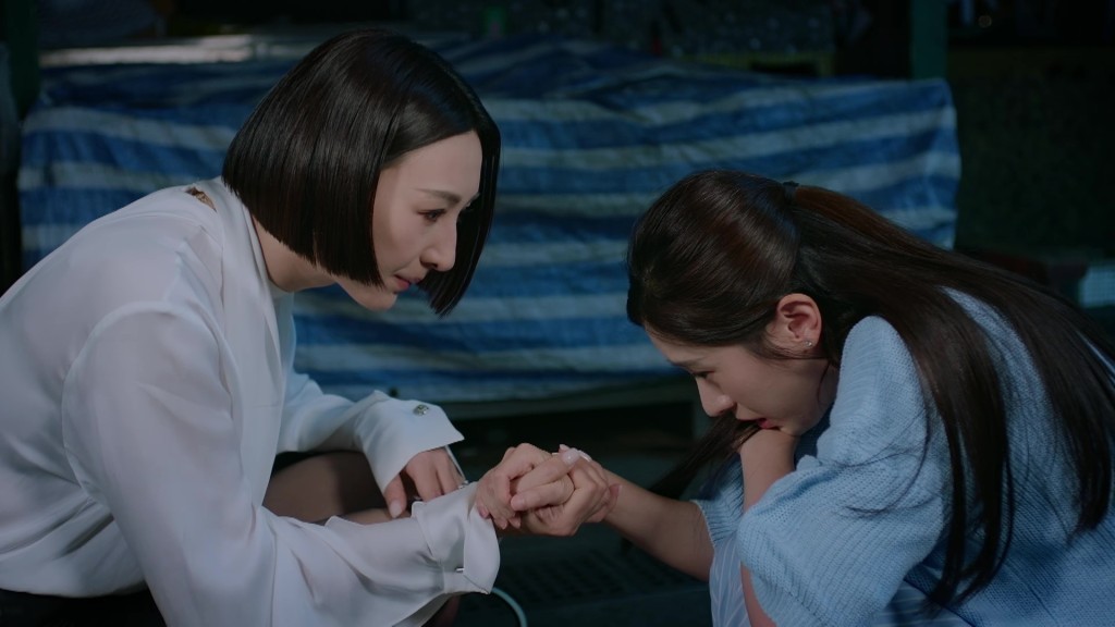 麗欣因太痛苦激動拒絕。