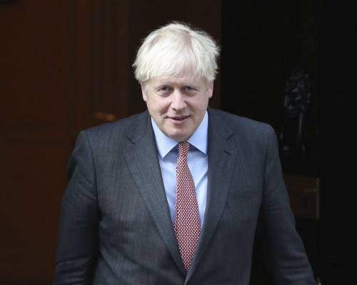 據報,英國首相約翰遜正考慮再次實施為期6個月的全國封鎖。AP圖片