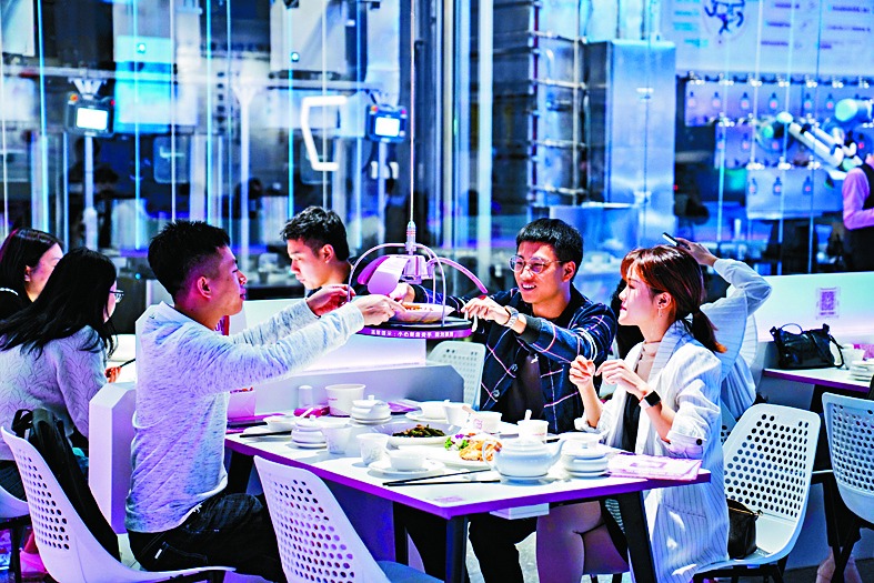 ■碧桂园旗下近百间机械人餐厅，布局大湾区内多个主要城市。
