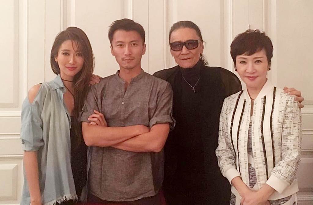 疫情關係,婷婷一直留在外地。