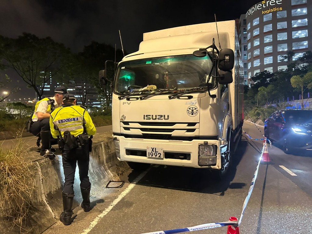 警方封鎖現場調查。曾志恒攝 警方封鎖現場調查。曾志恒攝
