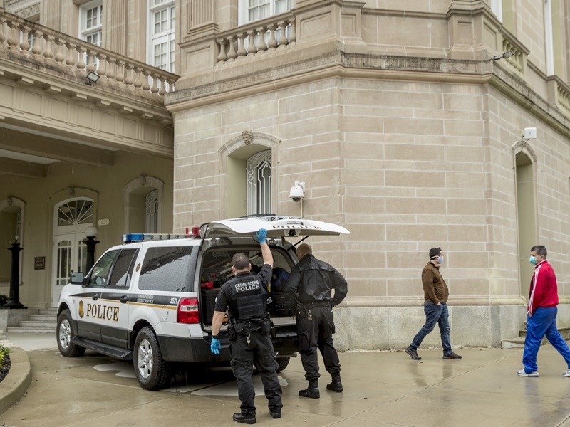 警方到場調查。AP