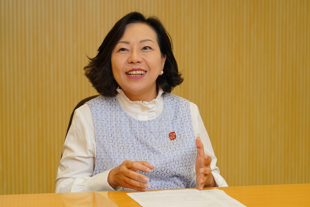 麥美娟讚揚關愛隊達到預期的效果，甚至是「超預期」。