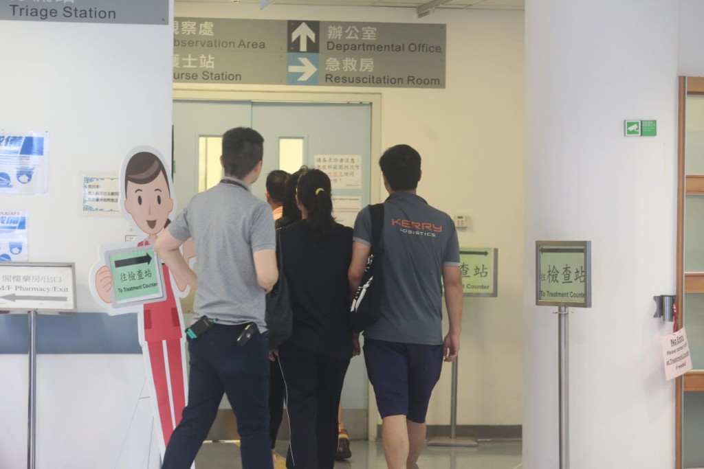 致命車禍死者家屬傷心認屍