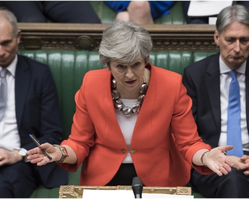 文翠珊(中)表示,議員將要決定英國是否選擇在3月29日無協議脫歐。AP