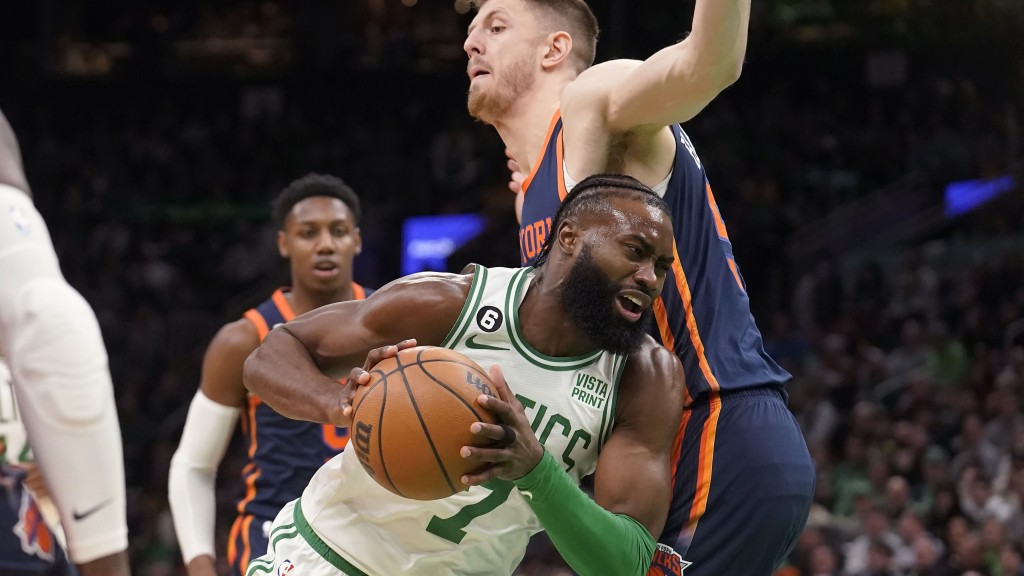 谢伦布朗(白衫)成输波罪人。AP