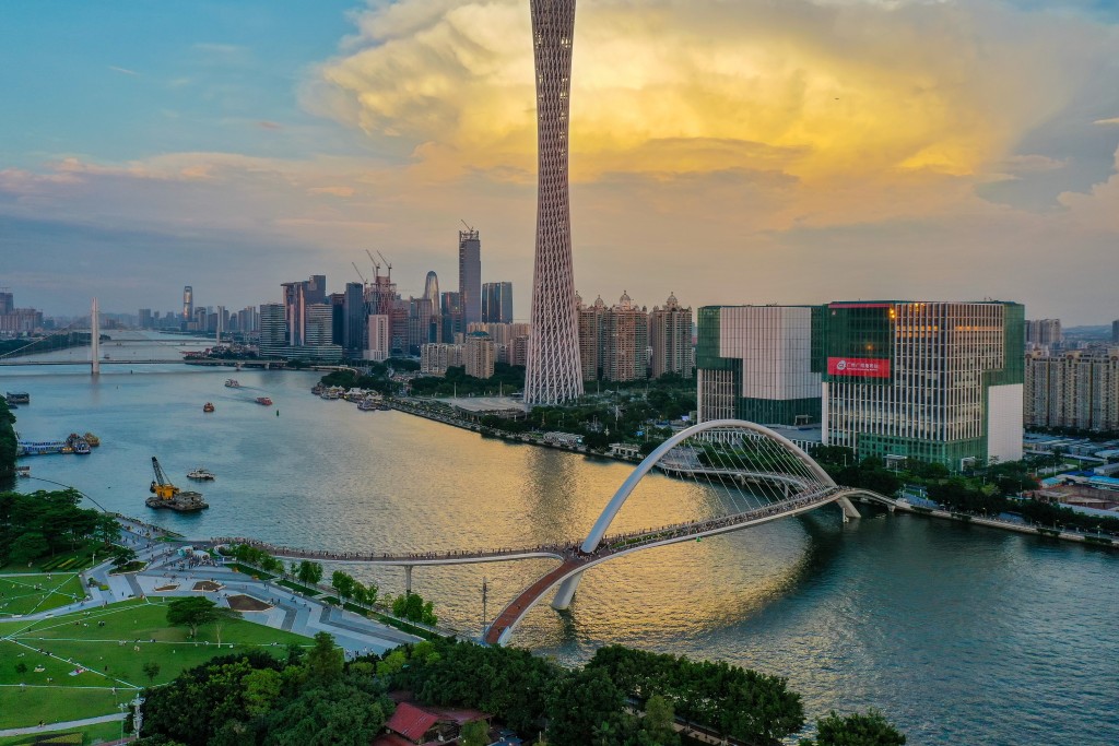 廣東首三季GDP增長4.1%，較全國平均增速低。新華社