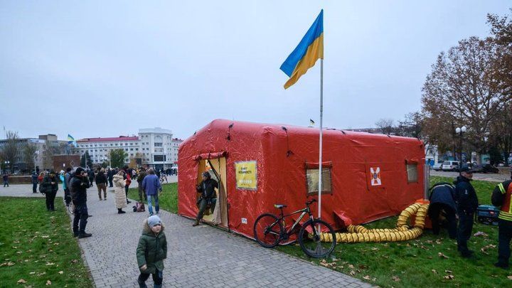 烏克蘭在全國多地設立特殊庇護站，提供電力、熱能、食水等。