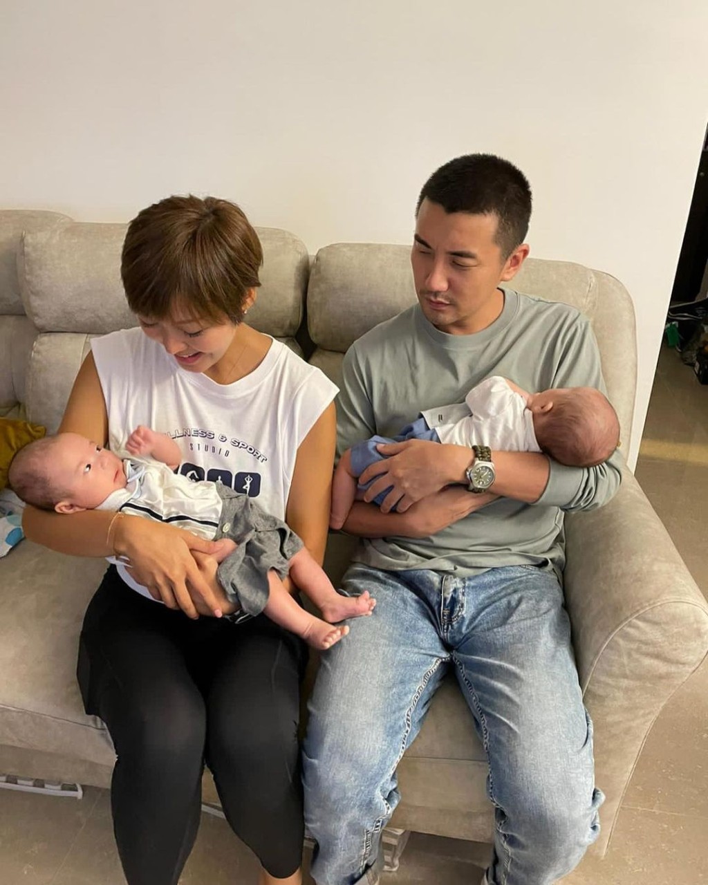 Tony同Inez好大對比。