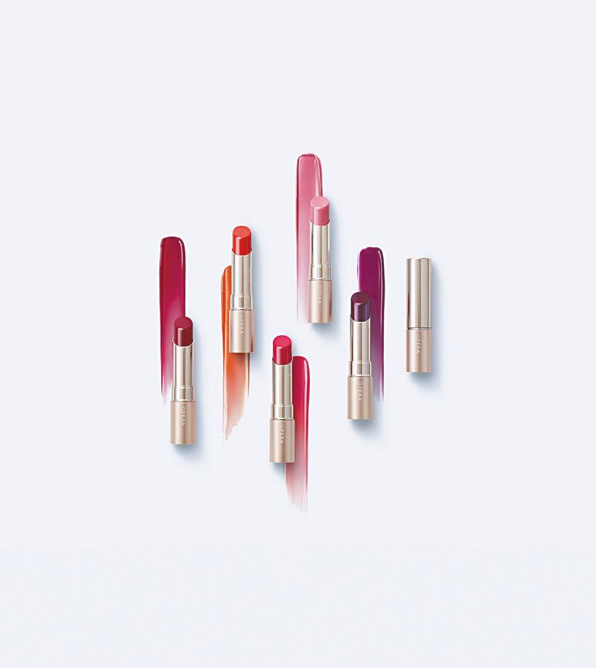 OPERA 柔潤亮澤染色唇膏 各$98 質感滋潤,採用保護環境的甘 蔗衍生角鯊烷油作為基礎,輕輕一 塗便能滋潤雙唇,特別適合乾燥季節,顏色方面以輕淡為 主,可打造輕盈妝效。