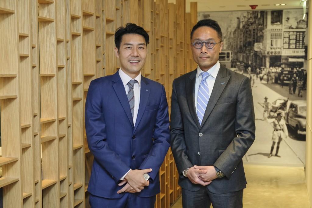 世邦魏理仕提议政府推弹性策略，协助物流仓转型。左为黎尚文，右为陈锦平。