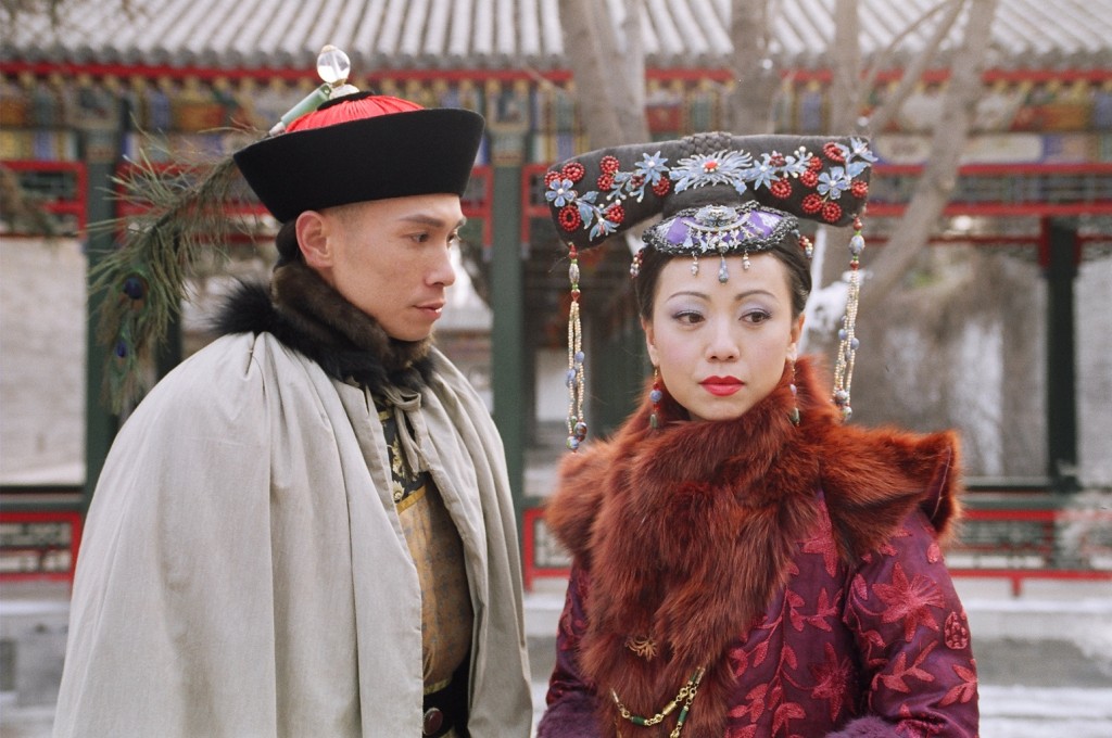 鄧萃雯曾於TVB劇《金枝慾孽》系列飾演鈕「祜祿·如玥（如妃）」。